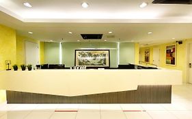 Esq Shamelin Hotel